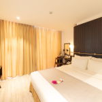 DELUXE DOUBLE/TWIN ROOM