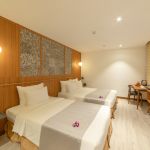 EXECUTIVE SUITE ROOM