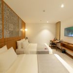 EXECUTIVE SUITE ROOM