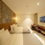 EXECUTIVE SUITE ROOM